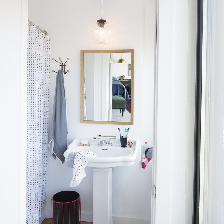 f16_bathroom_022_1024x1024